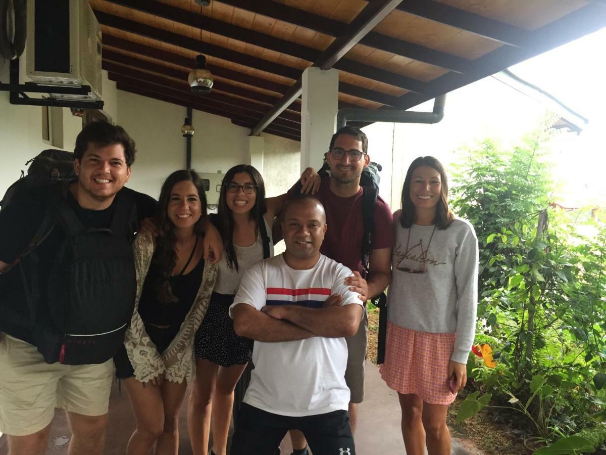 White Lodge Kandy Bagian luar foto